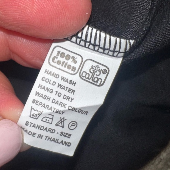 Punk Berry Bangkok “Success” Cat T-shirt Size Medium - Picture 4 of 7